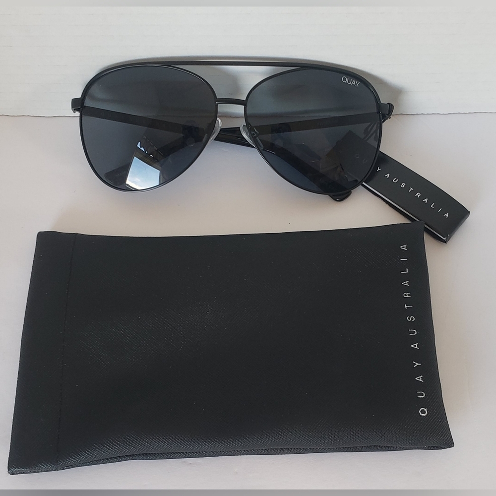 Quay Australia  Vivienne Aviator Sunglasses